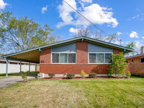 958 Vacationland Dr, Cincinnati, OH 45231
