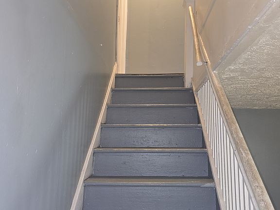 3rd image of 29 E Raymond St #29