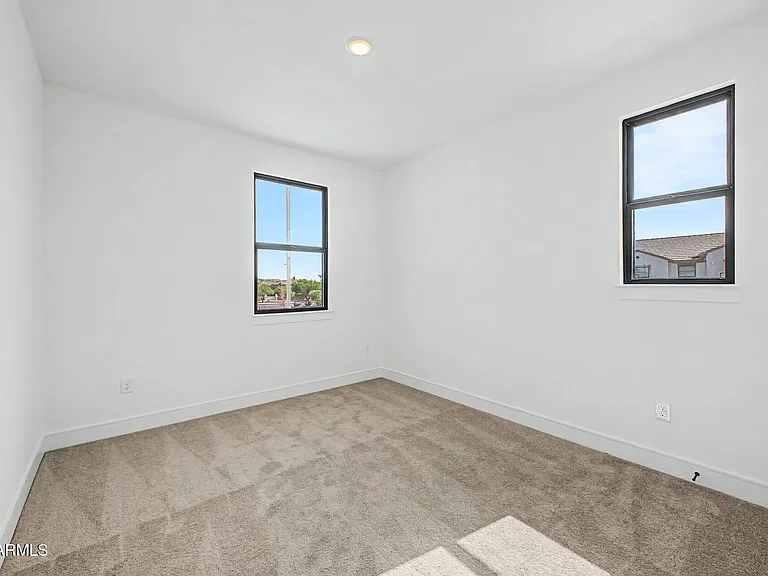 1131 E Yellowstone Pl — Photo 26