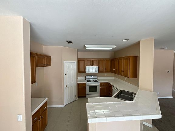 5th image of 11556 Mountain Hawk Ln