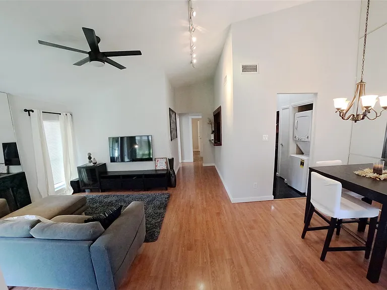 1881 Bering Dr #6 — Photo 10