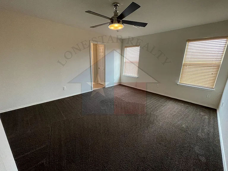 5400 Jitterbug Ct — Photo 11