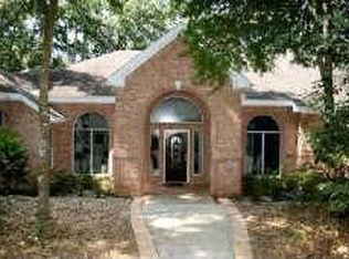 3 Wedgewood Blvd, Conroe, TX 77304