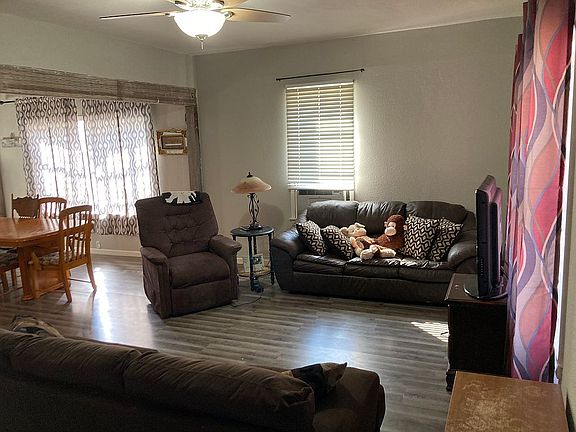 3rd image of 2106 Ohio Ave