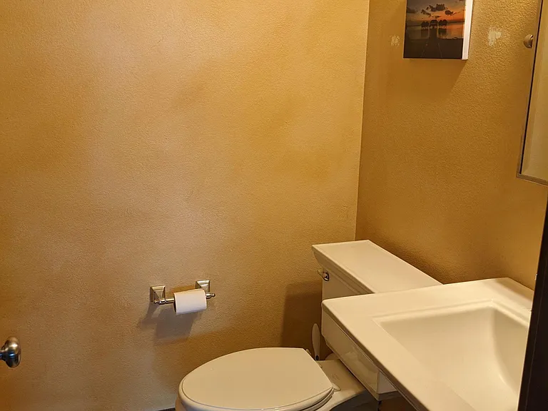 1208 Jardine Ct — Photo 14