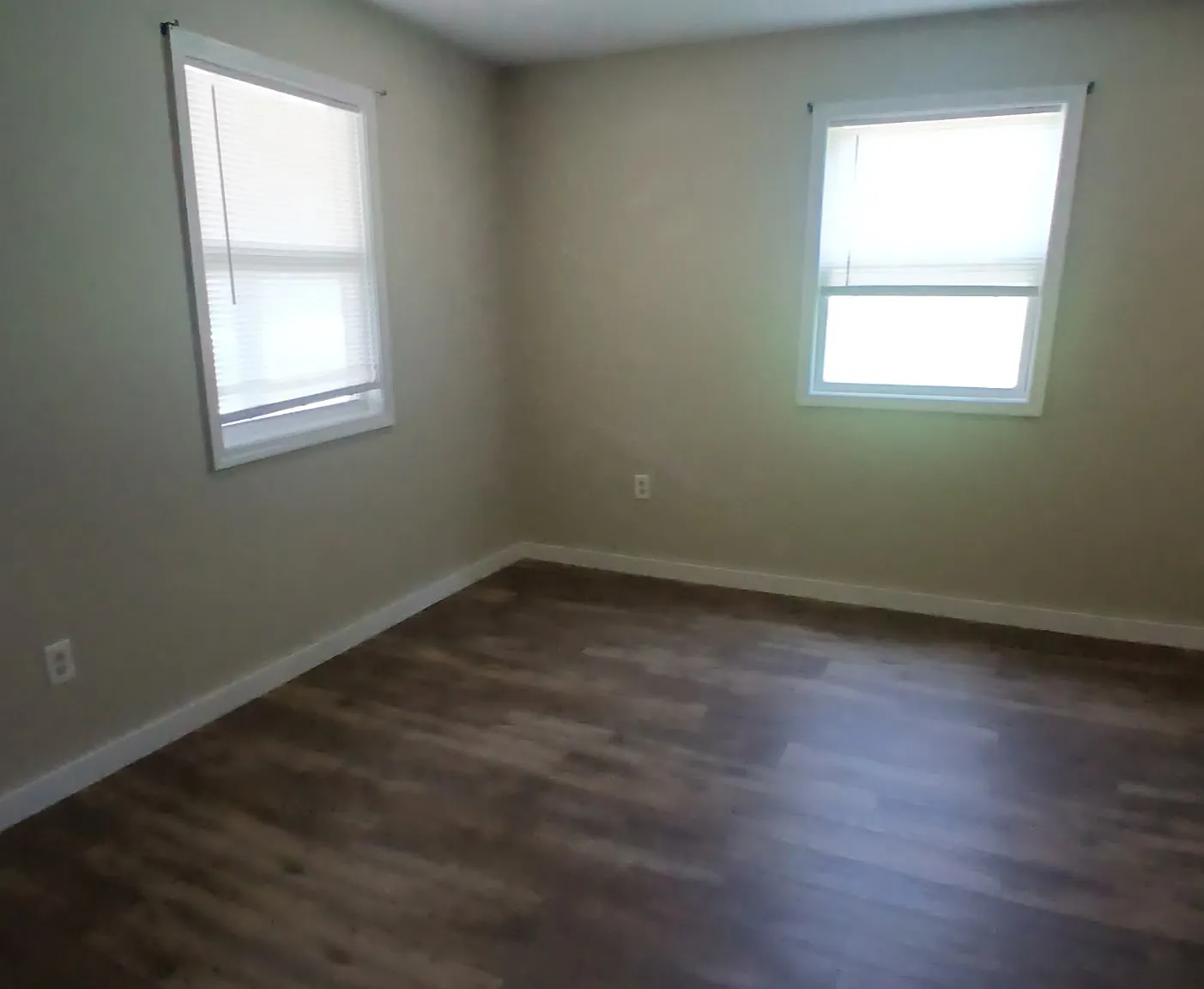 2 bed, 1025 sqft, $875 — Photo 4