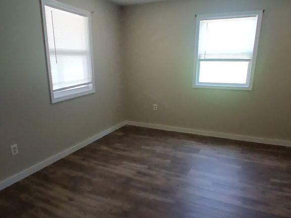 4th image of 263 W Industrial Park Rd APT E