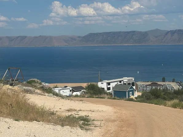 1141 N Trapper Loop, Garden City, UT 84028