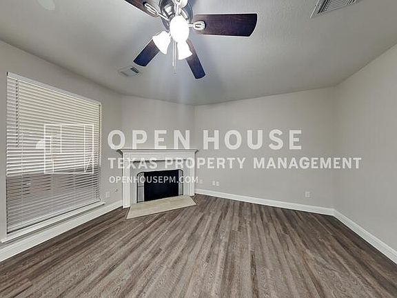4th image of 2318 Princess Deanna Ln