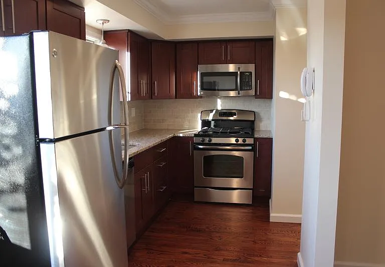 352 Bloomfield Ave #A1 — Photo 9