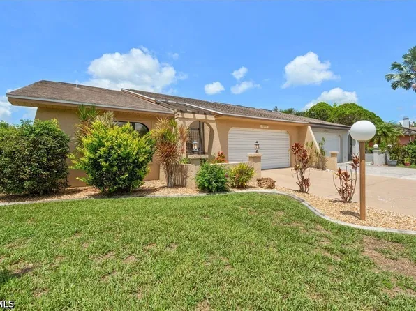 20014 Lake Vista Cir, Lehigh Acres, FL 33936