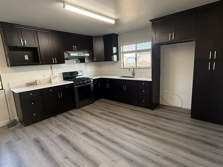 3160 Walnut Grove Ave #B — Photo 13