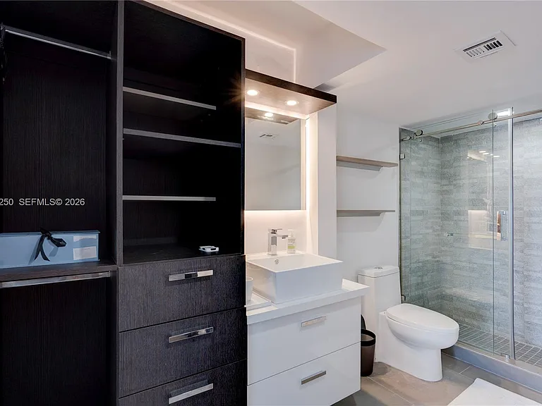 90 Alton Rd #2010 — Photo 17
