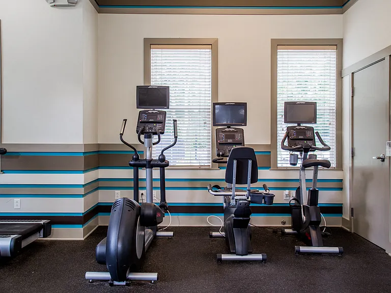 Monon Place I (Classic and Renovated), Managed by Buckingham Monon Living — Photo 9
