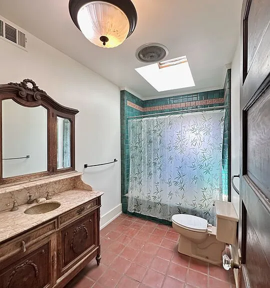 2216 Meade Pl — Photo 32