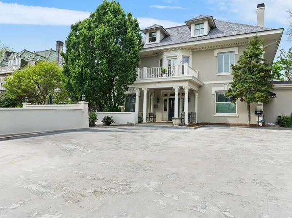 3626 W End Ave APT 201, Nashville, TN 37205