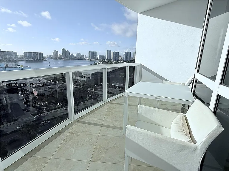 18201 Collins Ave #1501A — Photo 25