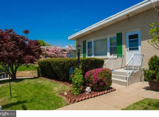 1041 Surrey Rd, Philadelphia, PA 19115