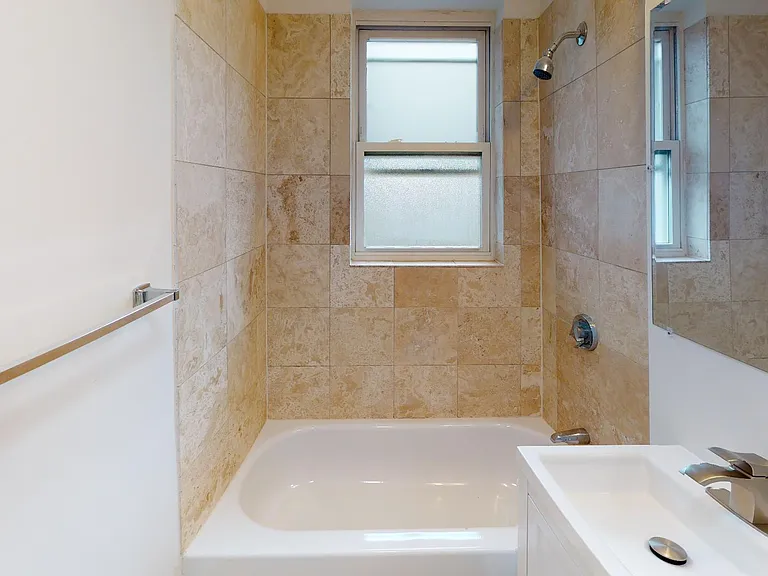 220 Hanover St #23 — Photo 12