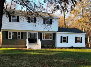 40 Mayfair Dr, Schenectady, NY 12302
