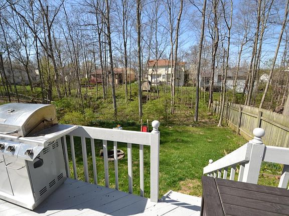 5th image of 230 Creighton Ct