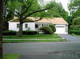 201 Poe St, Hartsdale, NY 10530