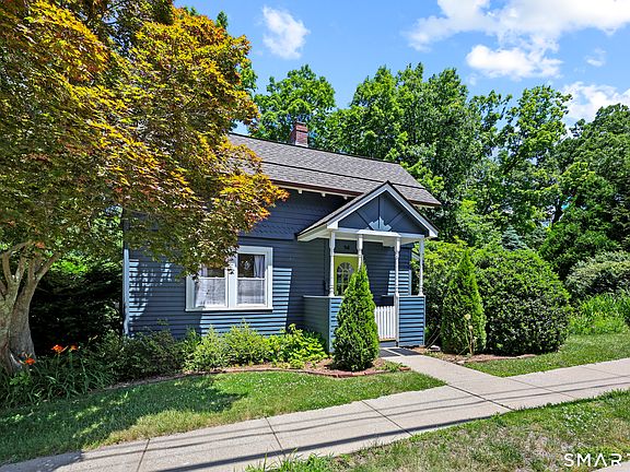 2nd image of 36 Hunting Hill Avenue
