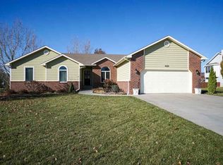 4220 Lindsey Dr, Manhattan, KS 66502