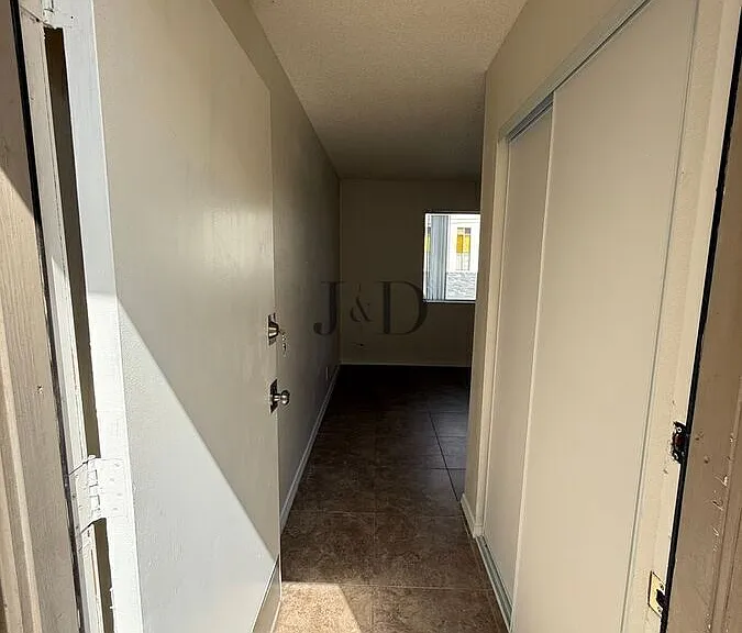 4086 Swift Ave — Photo 13