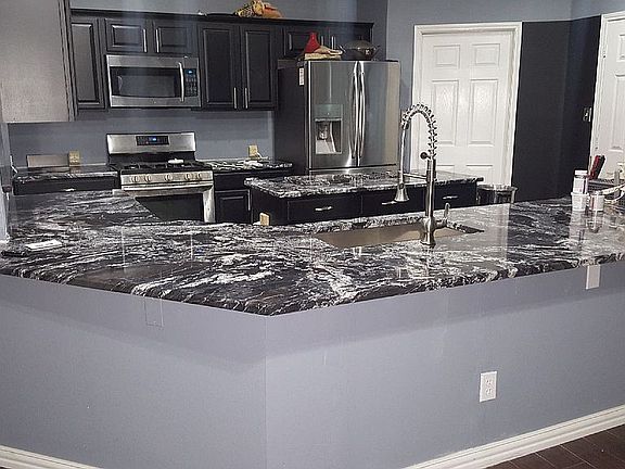 4th image of 2200 Richmond Cir