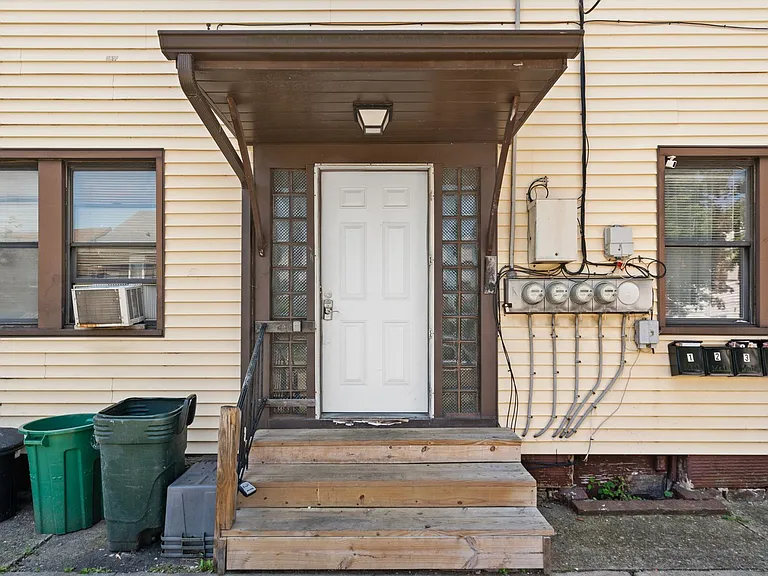 270 15th Street — Photo 15