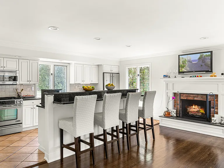 9 Fox Hollow Ln — Photo 8