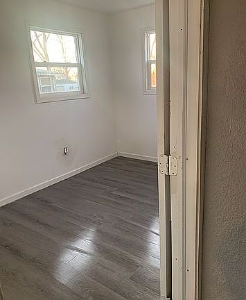 2nd image of 305 Bass Ln