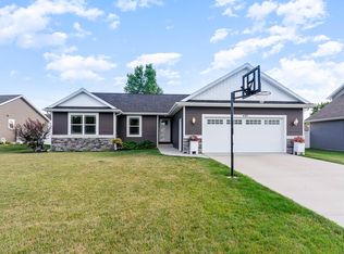 4182 N Paul Cir, Bay City, MI 48706