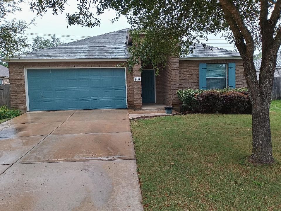 1st image of 204 Latigo Ln