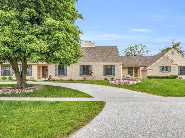1707 Bentbrook Dr, Champaign, IL 61822