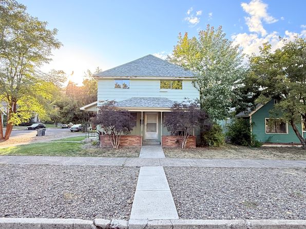 1902 Cedar St
