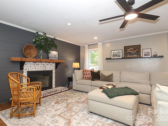 3rd image of 311 Southfork Dr