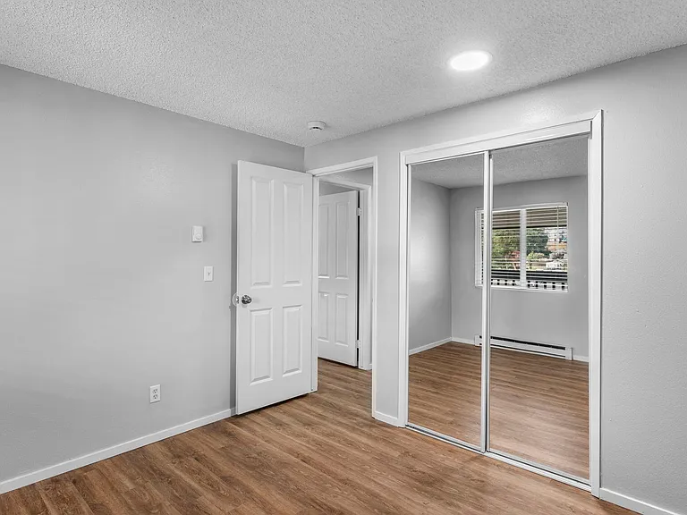 River Court Apartments - Updated Units With A View! — Photo 21