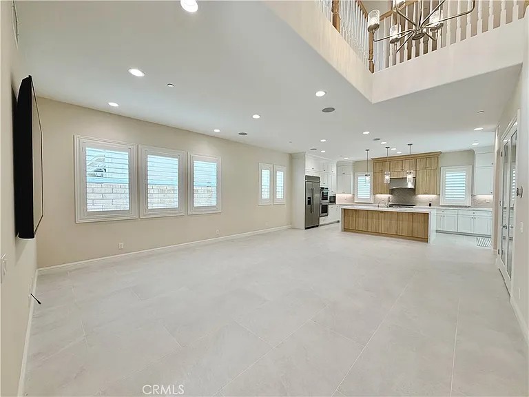 98 Pinnacle Dr — Photo 3