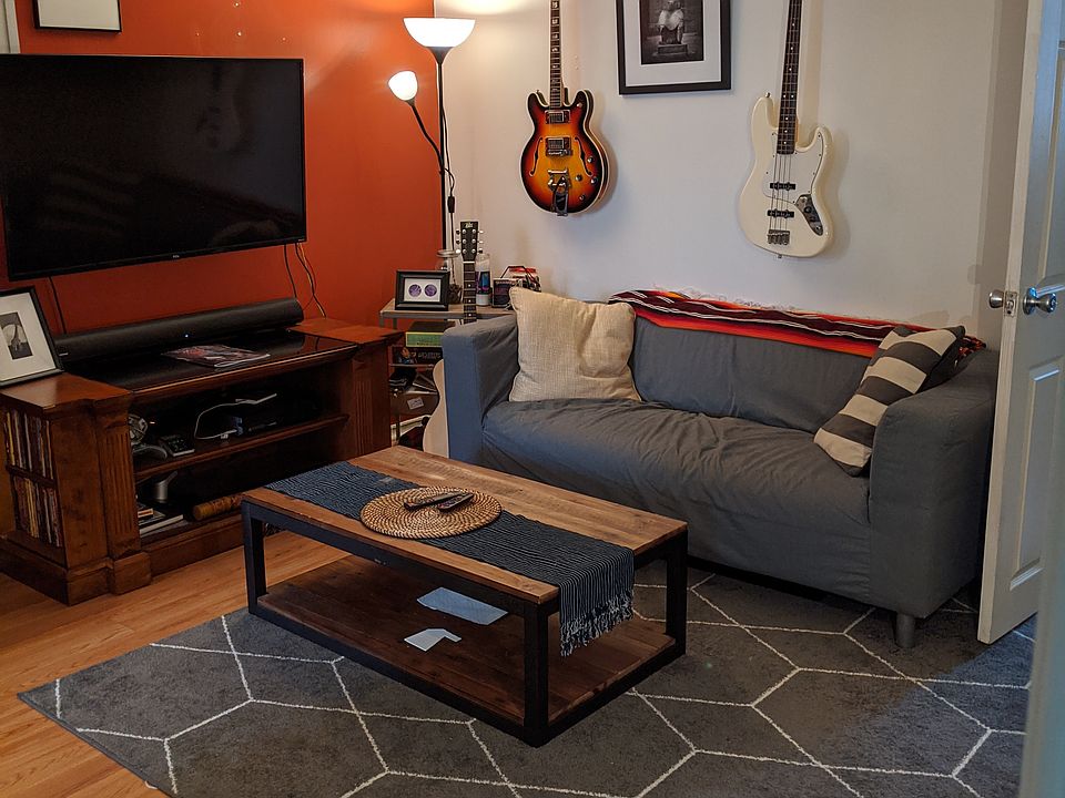 1st image of 3518 Sunnyside Ave Floor 3