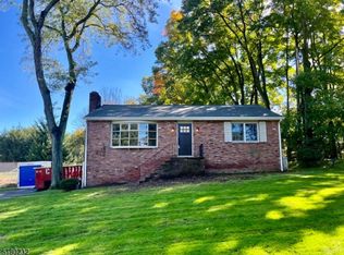 102 Ridgedale Ave, Florham Park, NJ 07932