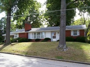 1220 Major Dr, Jefferson City, MO 65101