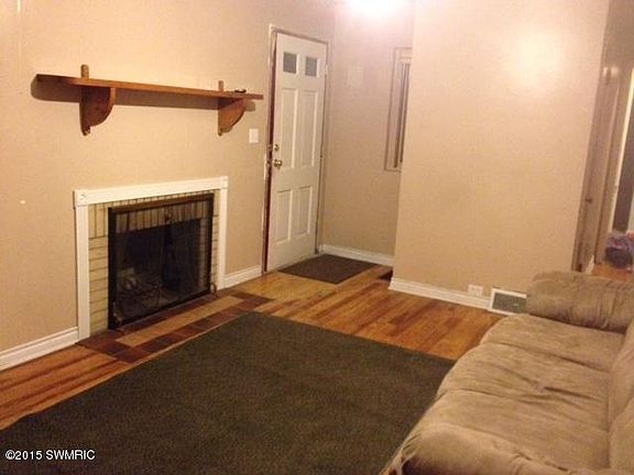 5th image of 434 E Cass St