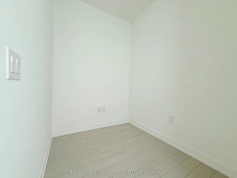 4010 Eglinton Ave W #707 — Photo 24