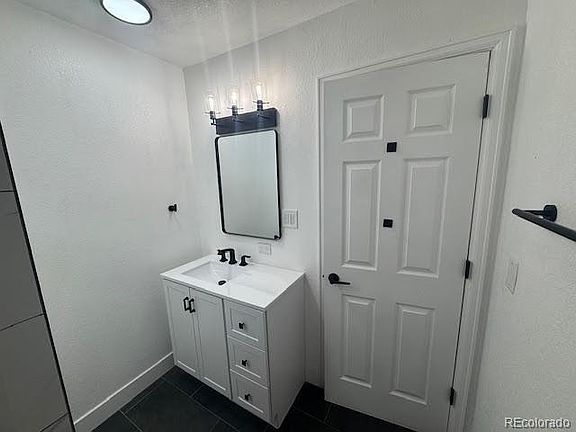 5th image of 1318 S Ingalls Street