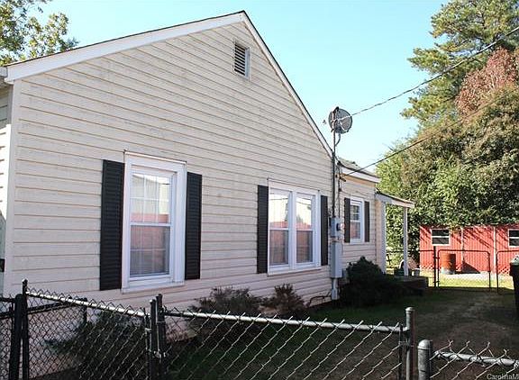 3rd image of 308 Oriental Ave