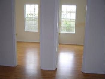 4th image of 1004 E Pine St