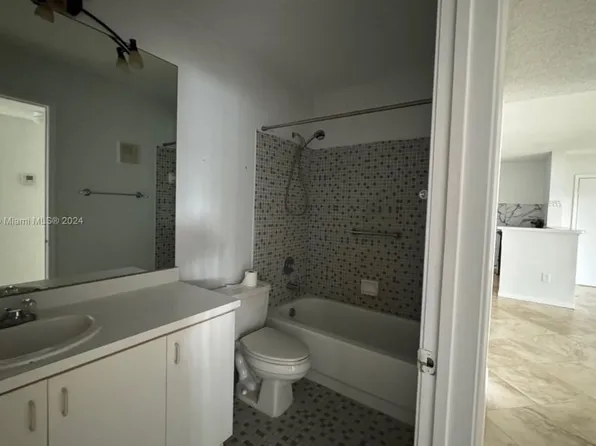 (undisclosed Address), Miami, FL 33196