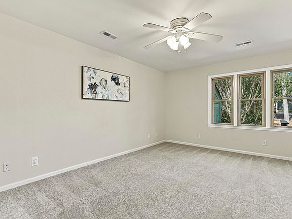 5th image of 5413 Sharpe Dr